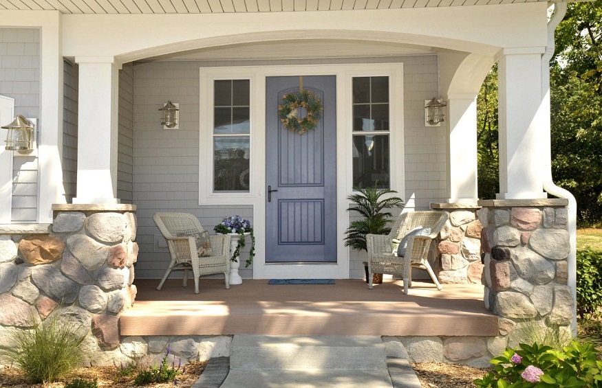 the screened in porch in Modesto, CA